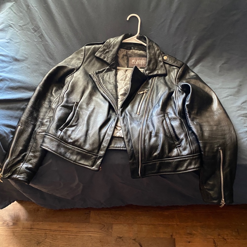 Women’s medium leather riding jacket